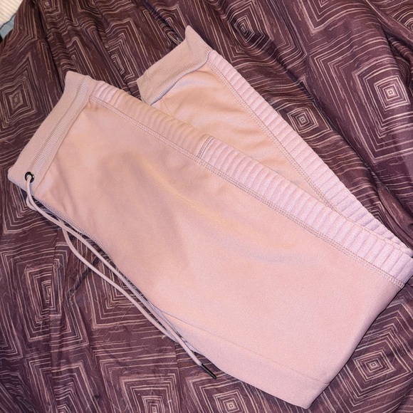 Sweatpants - Picture 2 of 4